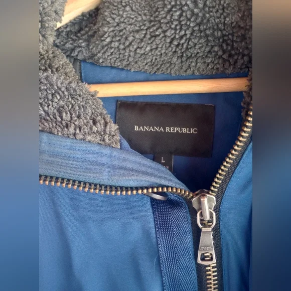 Banana Republic Men's Winter Parka Cobalt Blue | Quilted Interior | Buttons Zip - Picture 11 of 14